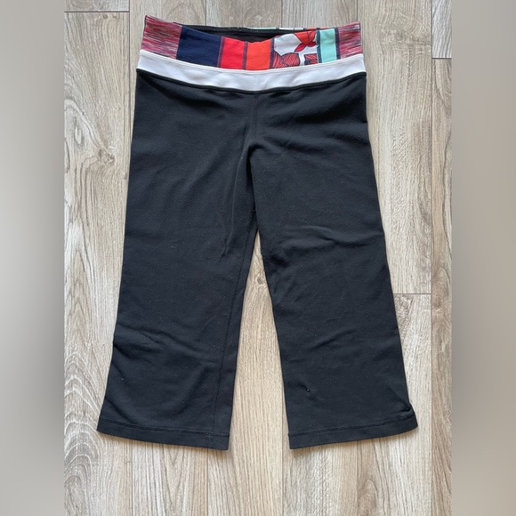 Lululemon Wunder Under Crop Size 4 Reversible - Picture 2 of 7